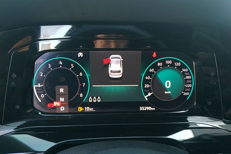 Volkswagen Golf 2022 car image #12