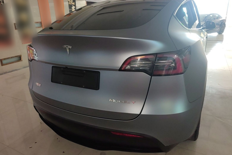 Tesla Model Y 2022 car image #6