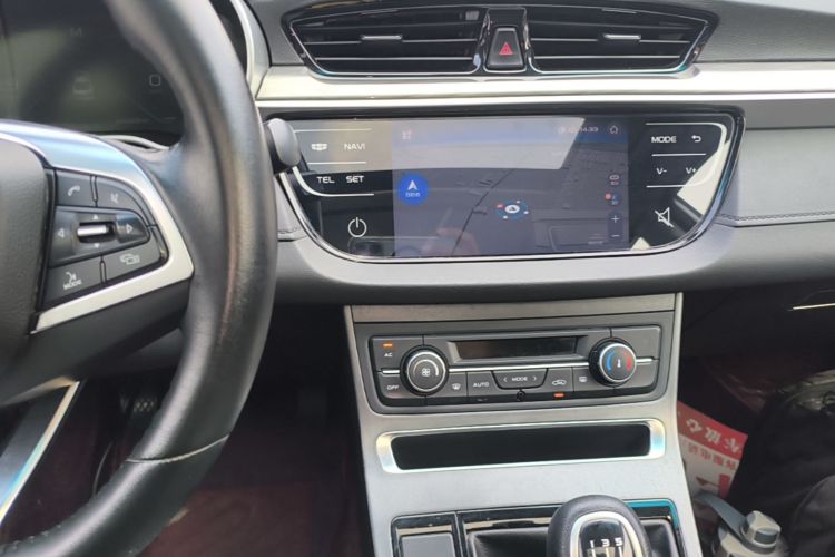 GEELY Emgrand 2019 #13 GEELY Emgrand 2019 car image #13