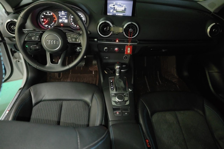 Audi A3 2020 صورة سيارة #12