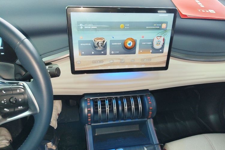 BYD Yuan Plus 2022 изображение автомобиля #13
