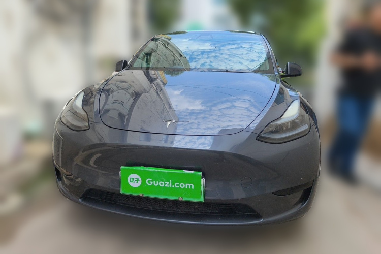 Tesla Model Y 2022 immagine di auto #3