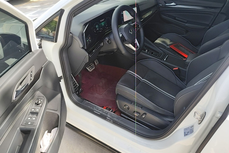 Volkswagen Golf 2021 immagine di auto #16