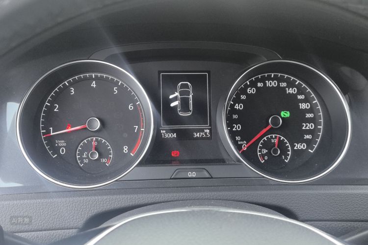 Volkswagen Golf 2019 car image #13