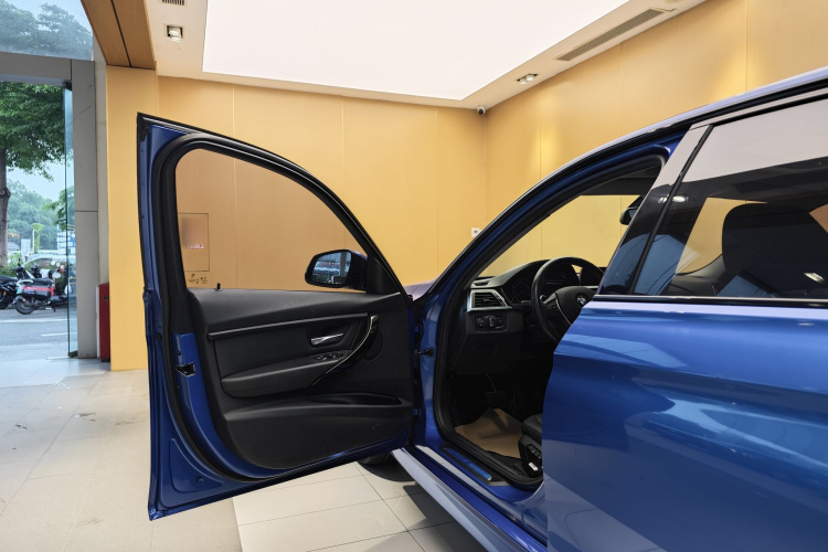 BMW 3 Series 2017 #10 BMW 3 Series 2017 image de voiture #10