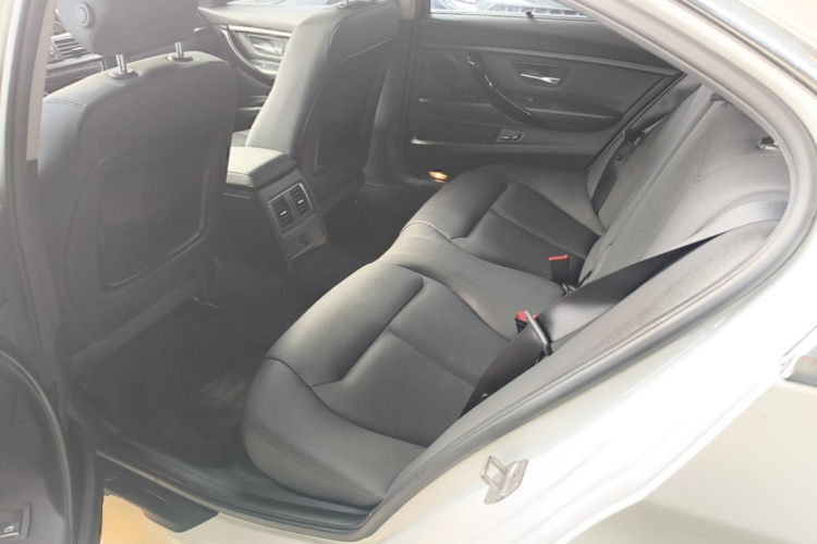 BMW 3 Series 2017 #13 BMW 3 Series 2017 car image #13