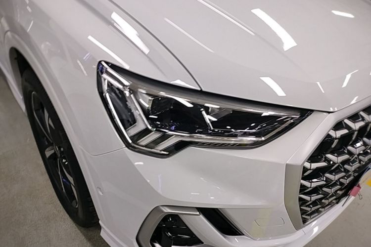Audi Q3 2025 #8 Audi Q3 2025 car image #8