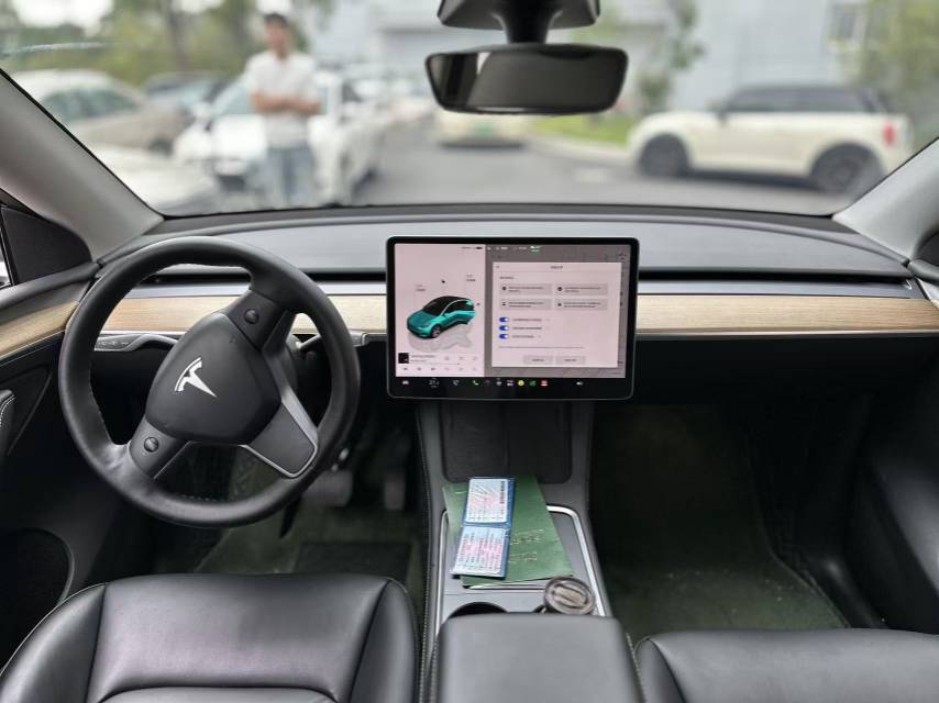 Tesla Model Y 2022 #6 Tesla Model Y 2022 immagine di auto #6