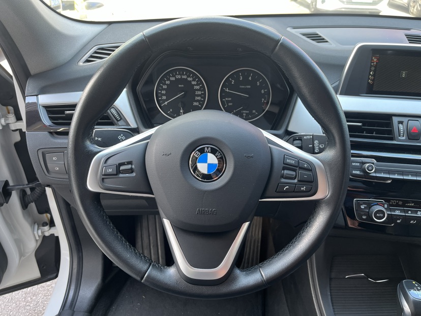 BMW X1 2017 car image #8