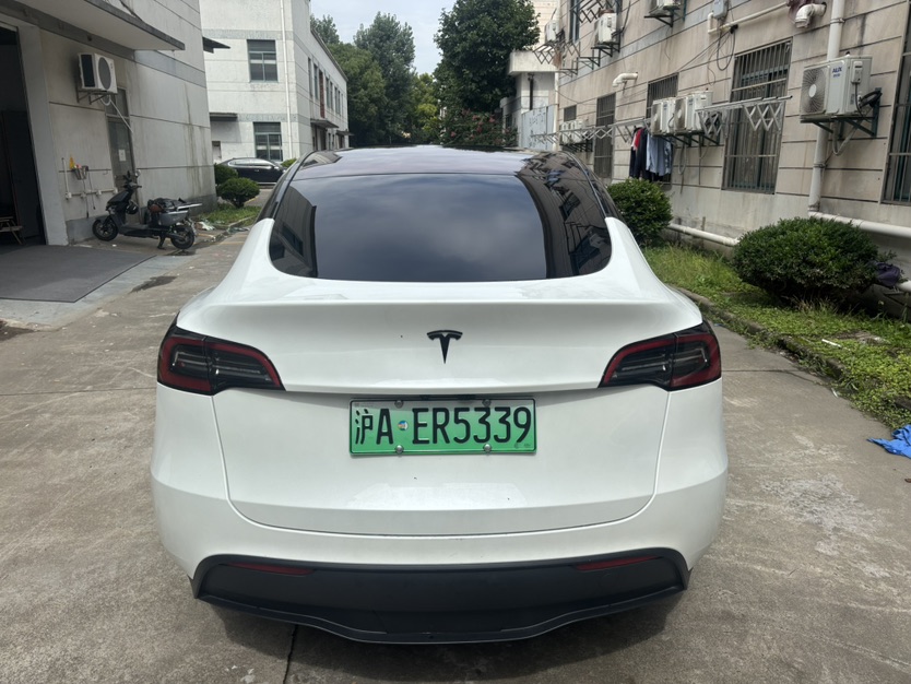 Tesla Model Y 2024 #6 Tesla Model Y 2024 immagine di auto #6
