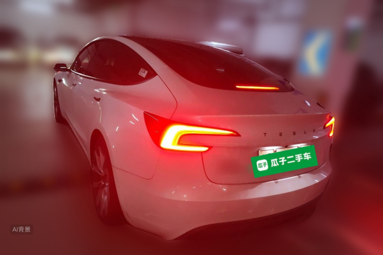 Tesla Model 3 2026 car image #5