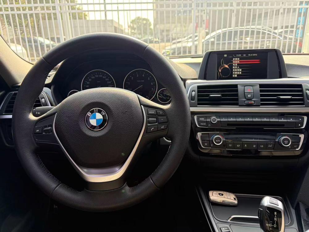BMW 3 Series 2017 #13 BMW 3 Series 2017 car image #13