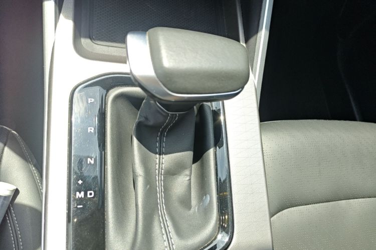 GEELY Emgrand 2021 #18 GEELY Emgrand 2021 car image #18