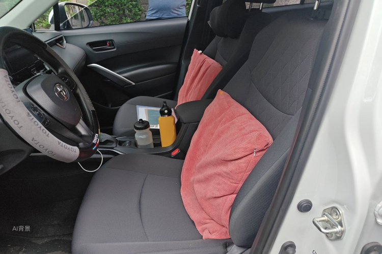 Toyota Corolla Cross 2025 car image #17