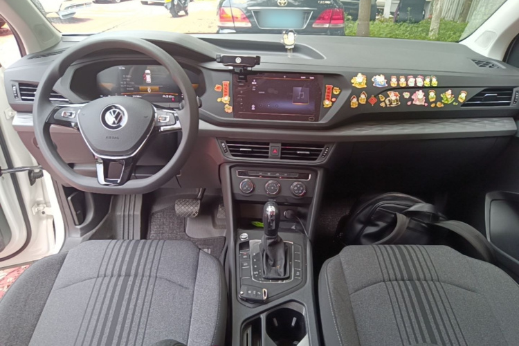 Volkswagen Tharu 2023 #10 Volkswagen Tharu 2023 car image #10