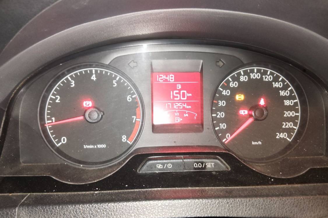 Volkswagen Santana 2015 car image #24