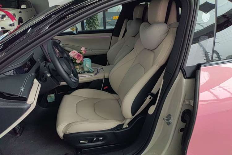 MI SU7 2025 car image #15