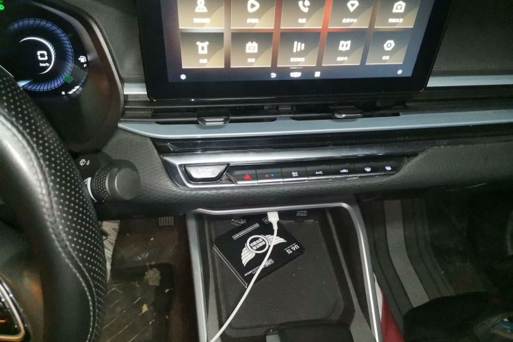 GEELY Emgrand 2022 #13 GEELY Emgrand 2022 imagen de coche #13
