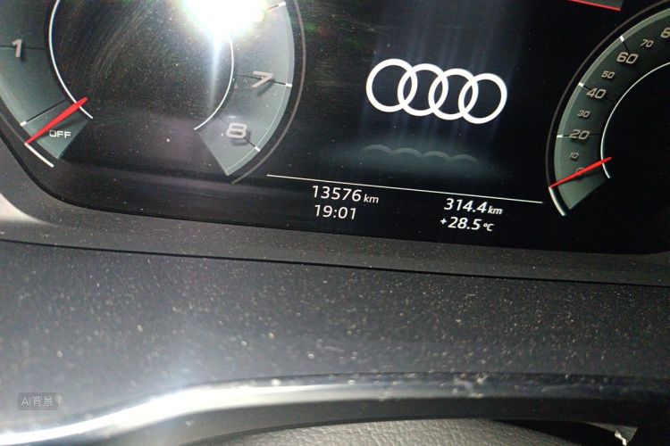 Audi Q3 2025 car image #14