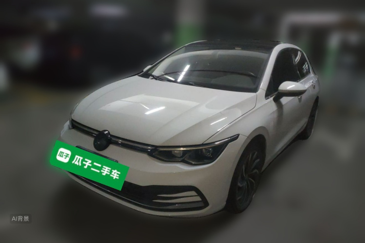 Volkswagen Golf 2021 car image #2