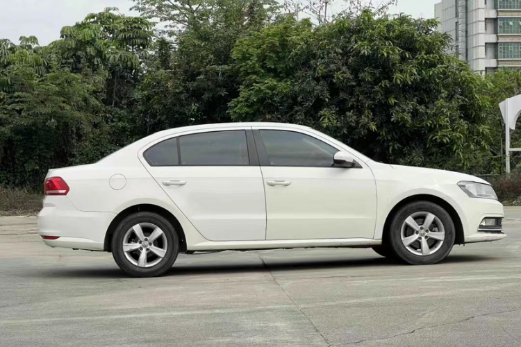 Volkswagen Lavida 2015 #4 Volkswagen Lavida 2015 car image #4