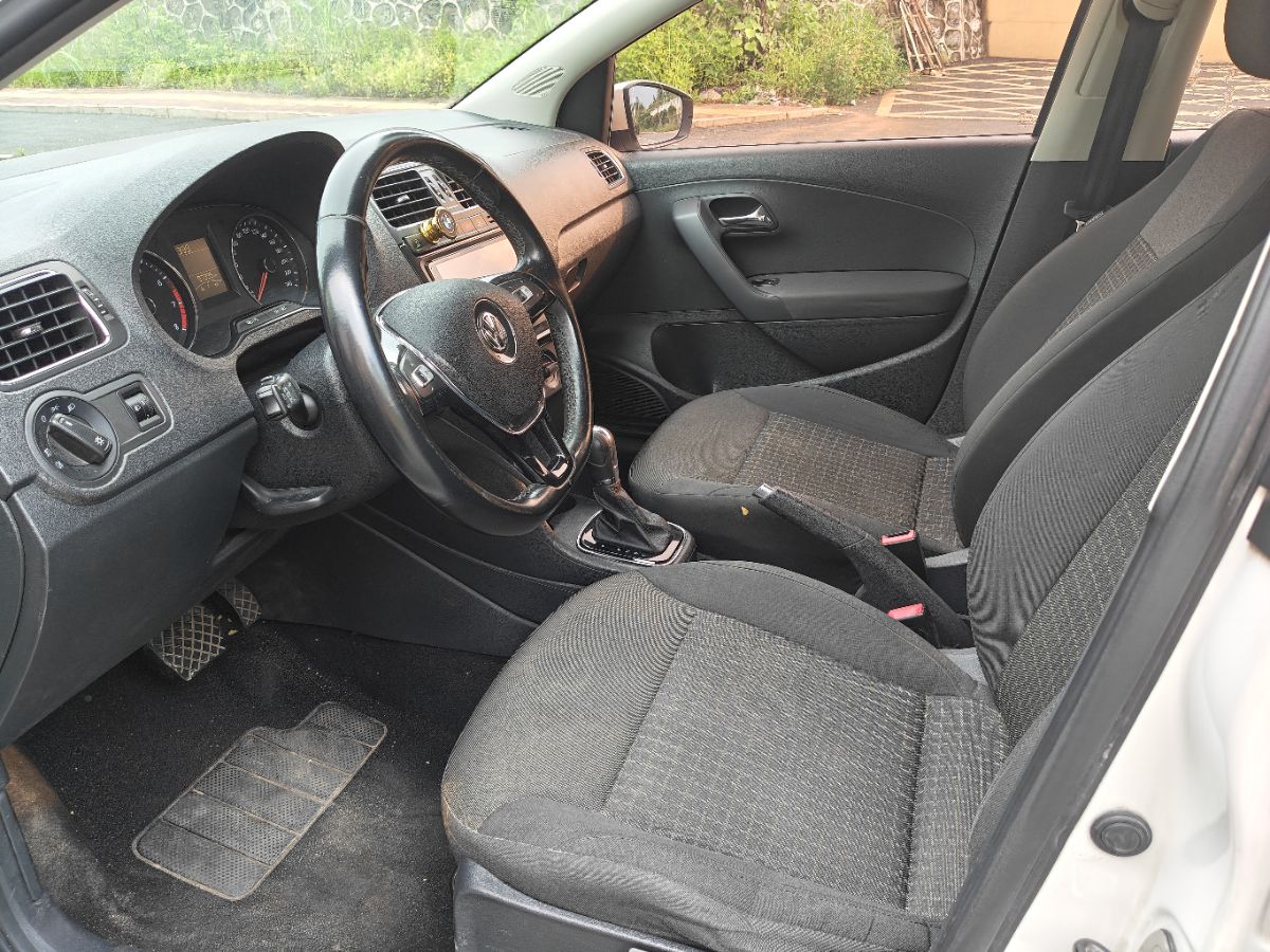 Volkswagen Polo 2019 car image #8