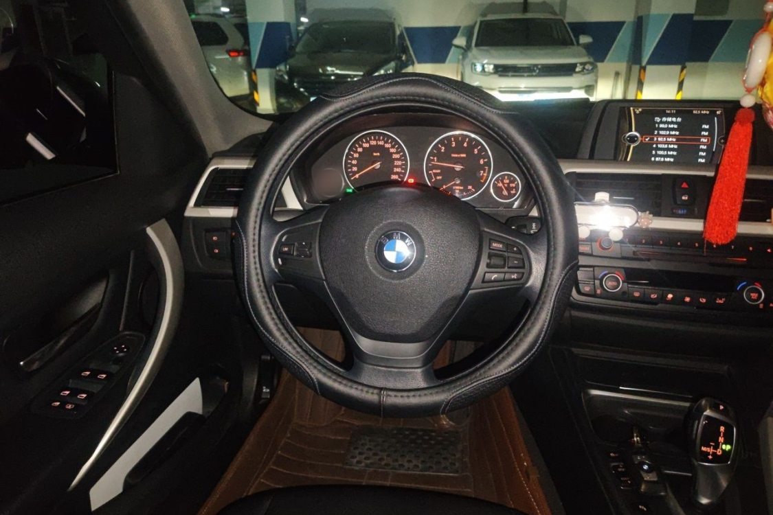 BMW 3 Series 2013 #22 BMW 3 Series 2013 car image #22