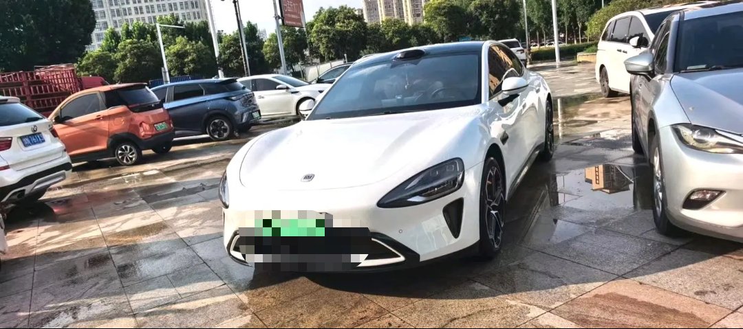 MI SU7 2024 car image 