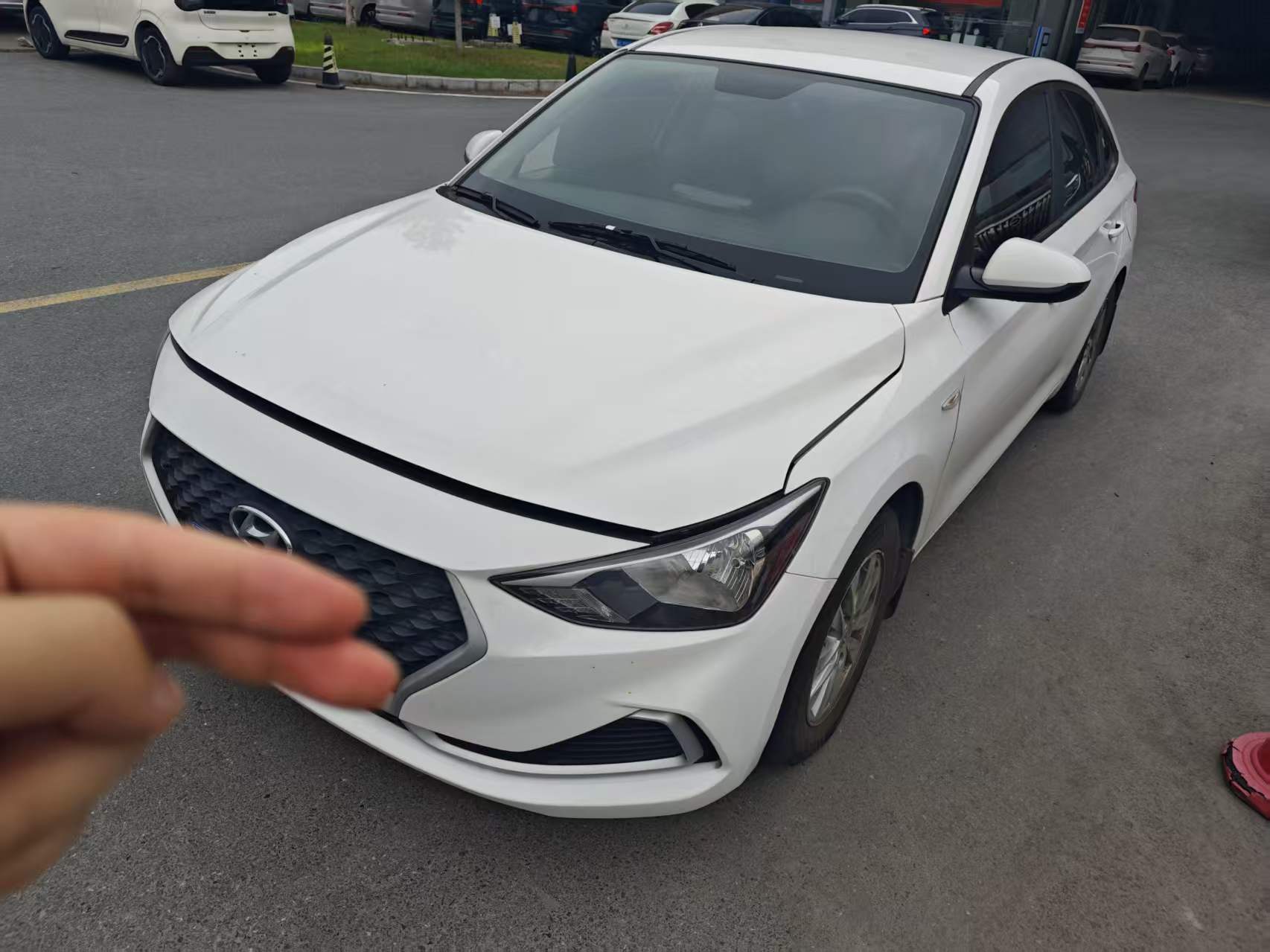 Hyundai Elantra HD 2023 Hyundai Elantra HD 2023 immagine di auto