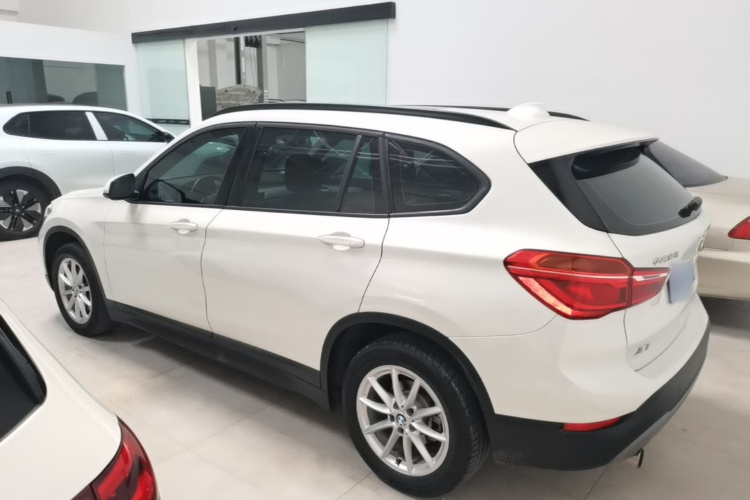 BMW X1 2018 #5 BMW X1 2018 car image #5