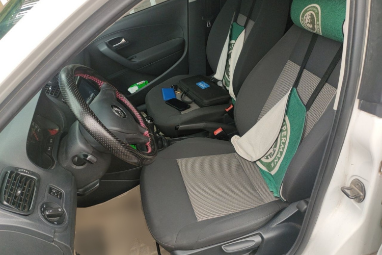 Volkswagen Polo 2017 #15 Volkswagen Polo 2017 car image #15