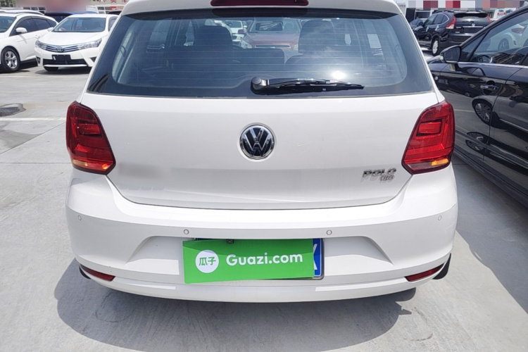 Volkswagen Polo 2016 car image #6