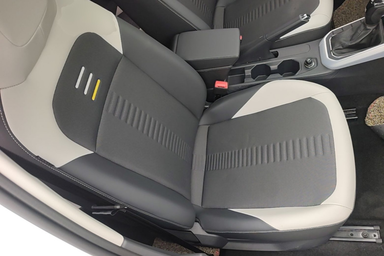 Volkswagen Polo 2019 car image #24