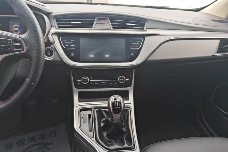 GEELY Emgrand GL 2019 immagine di auto #13