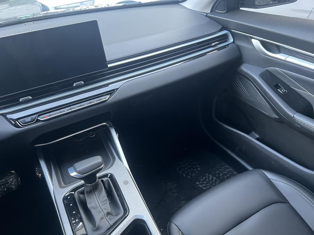 GEELY Emgrand 2025 car image #5