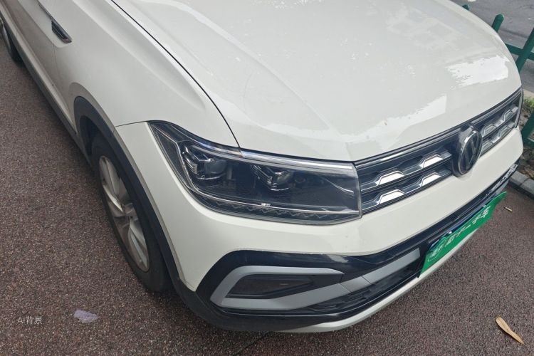 Volkswagen T-Cross 2019 #8 Volkswagen T-Cross 2019 car image #8