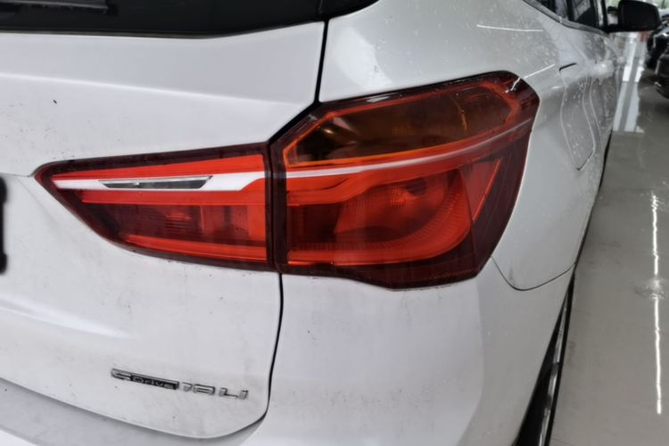 BMW X1 2018 #8 BMW X1 2018 car image #8