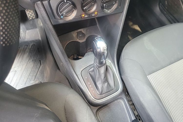 Volkswagen Polo 2018 #14 Volkswagen Polo 2018 car image #14