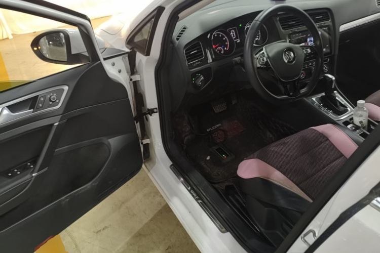 Volkswagen Golf 2018 #16 Volkswagen Golf 2018 car image #16