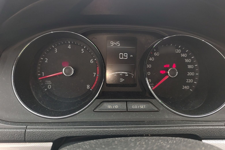 Volkswagen Lavida 2017 car image #16