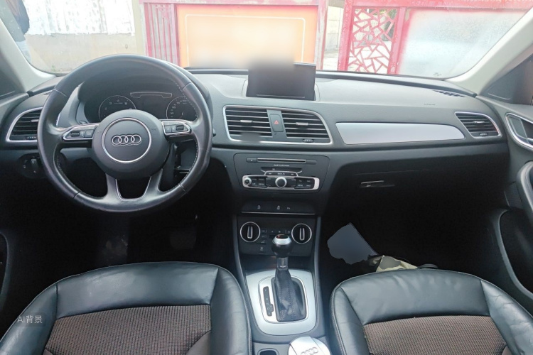 Audi Q3 2019 صورة سيارة #11