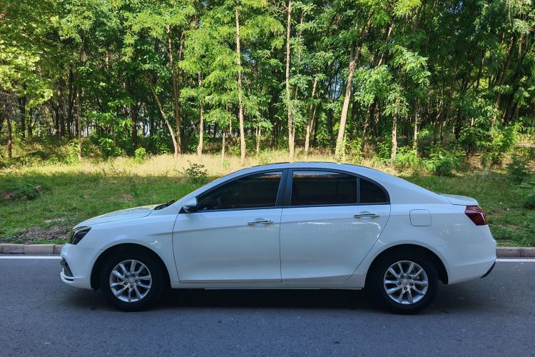 GEELY Emgrand 2020 immagine di auto #8