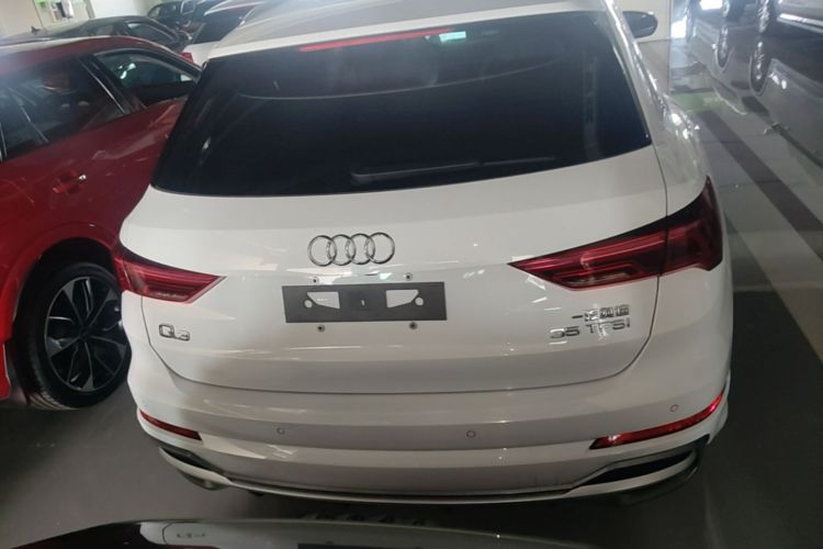 Audi Q3 2023 #6 Audi Q3 2023 car image #6