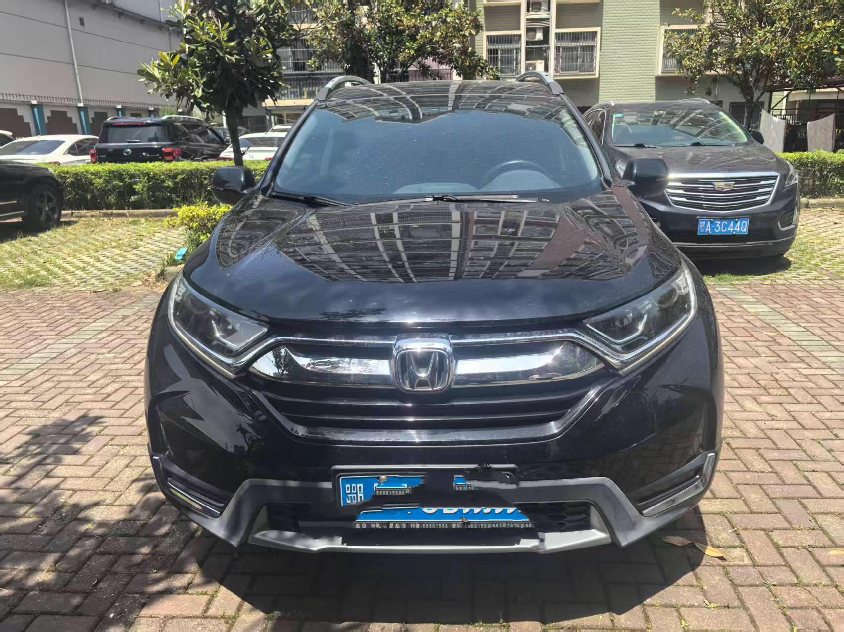 Honda CR-V 2018 car image #2