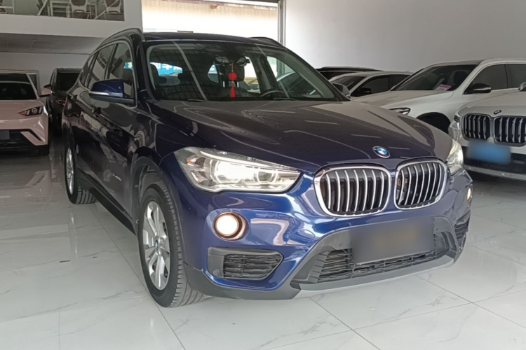 BMW X1 2017 #4 BMW X1 2017 car image #4
