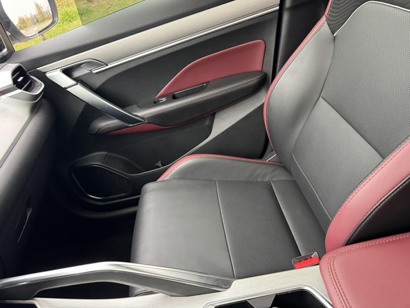 GEELY Coolray 2022 #17 GEELY Coolray 2022 صورة سيارة #17