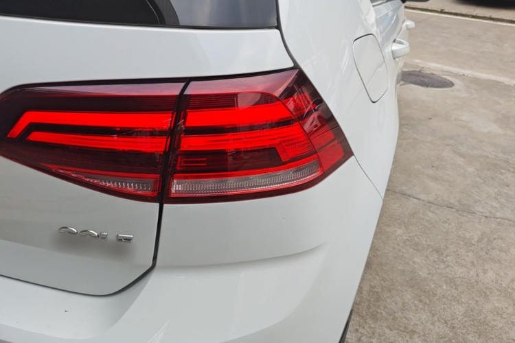 Volkswagen Golf 2018 #8 Volkswagen Golf 2018 car image #8