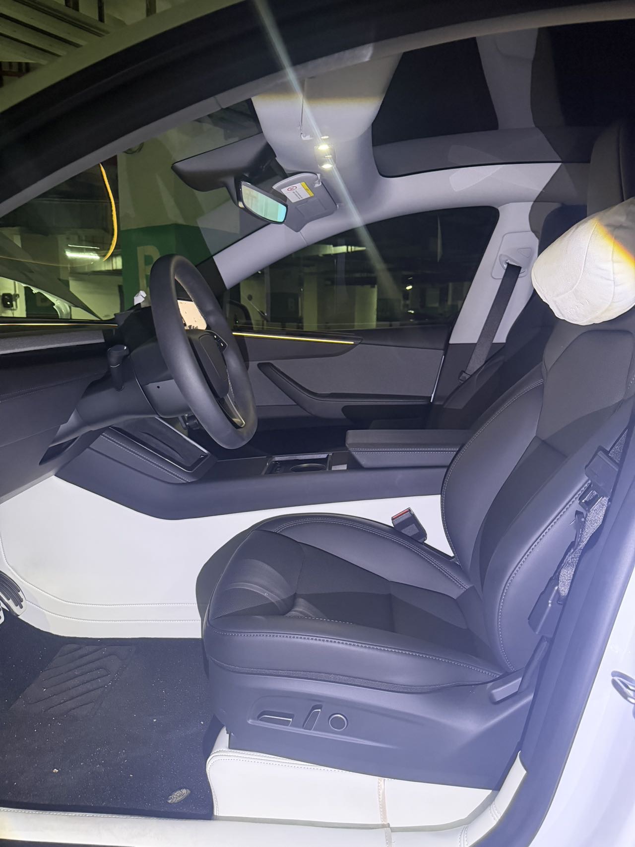 Tesla Model Y 2025 car image #12