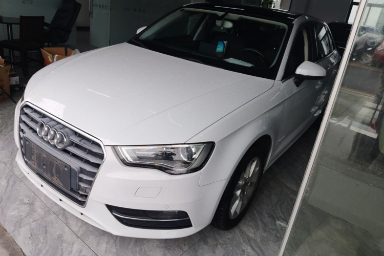 Audi A3 2015 car image #2