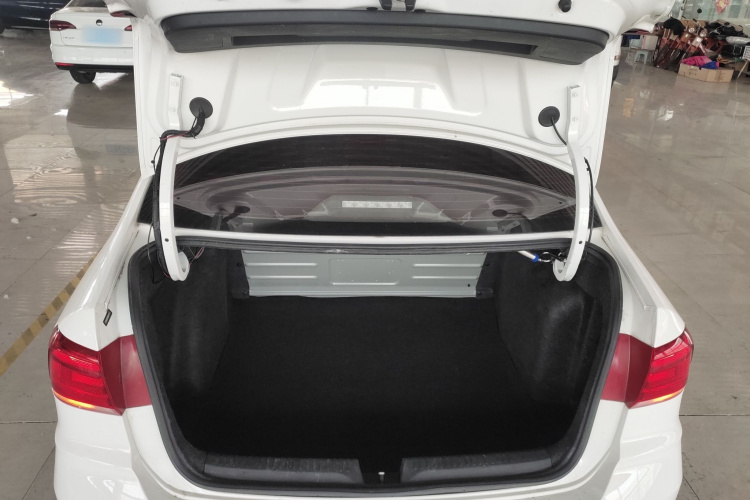 Volkswagen Santana 2021 car image #19